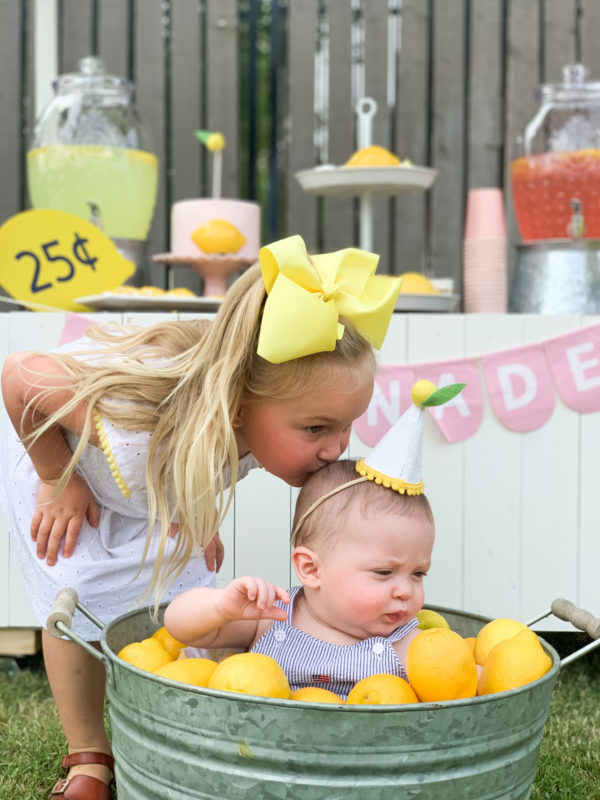 Darling lemonade stand photos