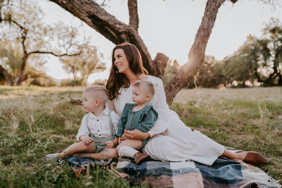 Family Photoshoot Ideas | Family of Four