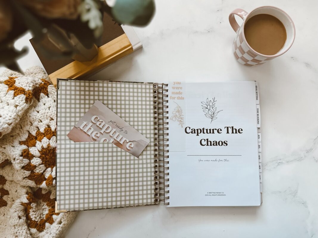 CAPTURE THE CHAOS PLANNER